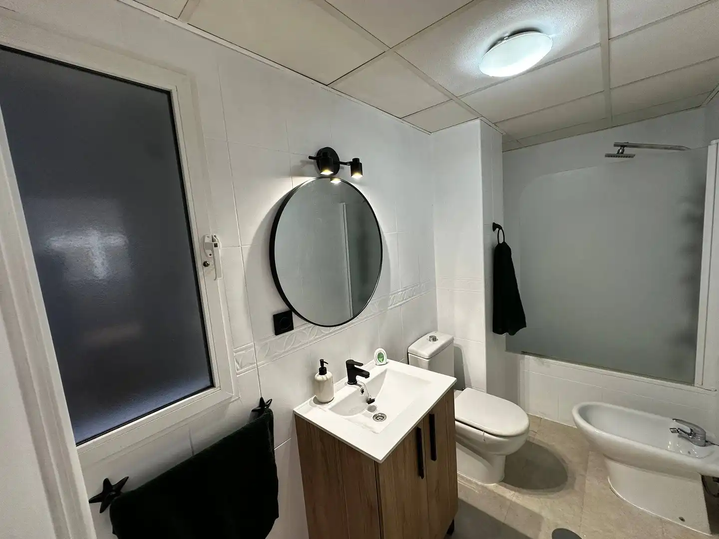 Badezimmer von Wohnungen zum Verkauf in Murcia mit Klimaanlage, Abstellraum und Möbliert