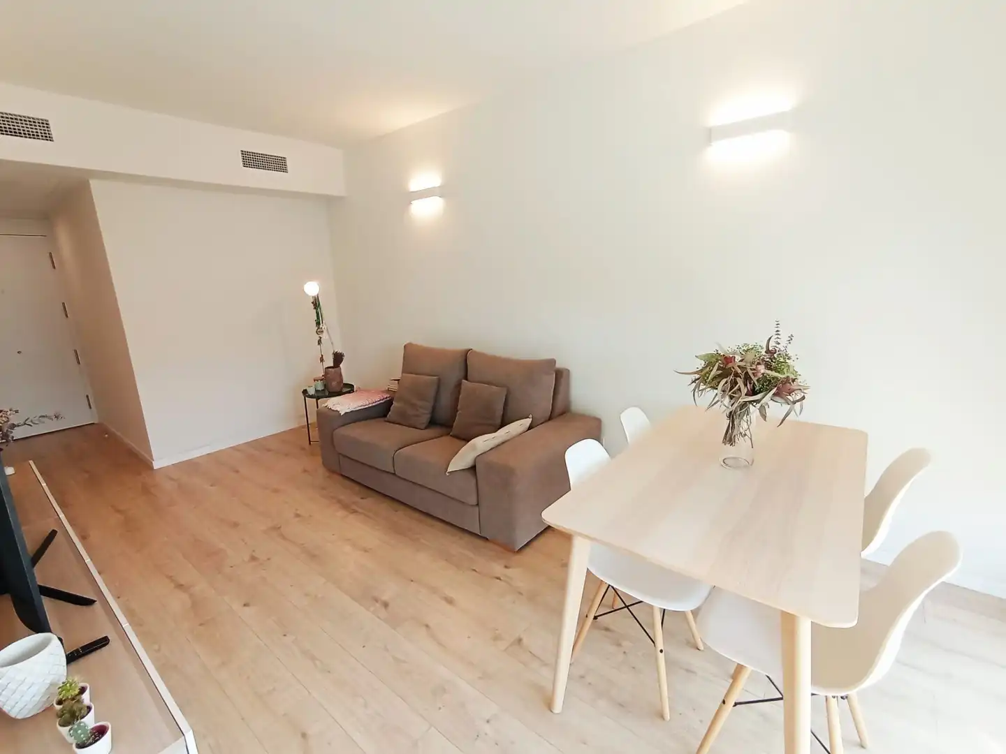 Living room of Flat for rent in Terrassa  with Air Conditioner, Heating and Terrace