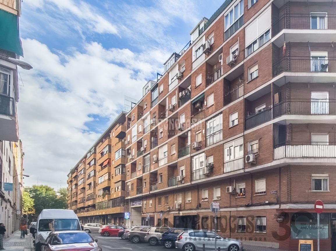 Flat for sale in Chopera, Arganzuela