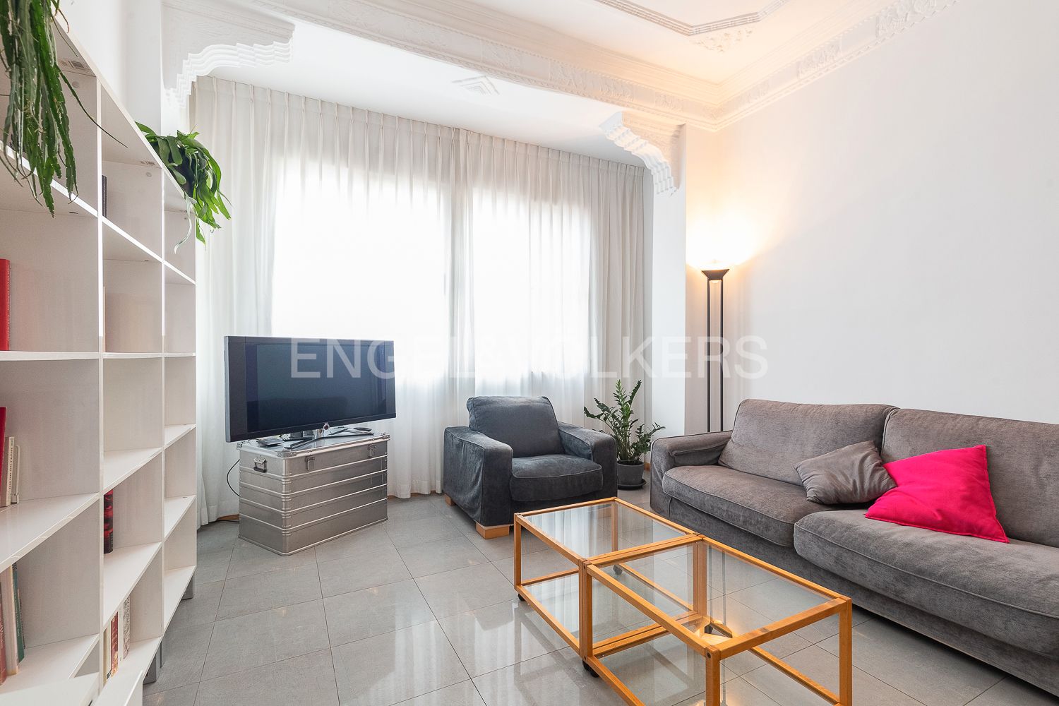 Sala d'estar de Apartament en venda en  Valencia Capital amb Aire condicionat, Calefacció i Moblat