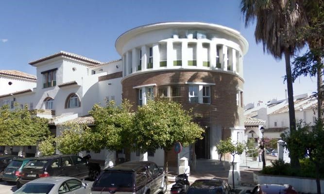 Vista exterior de Àtic de lloguer en Fuengirola amb Aire condicionat, Terrassa i Forn