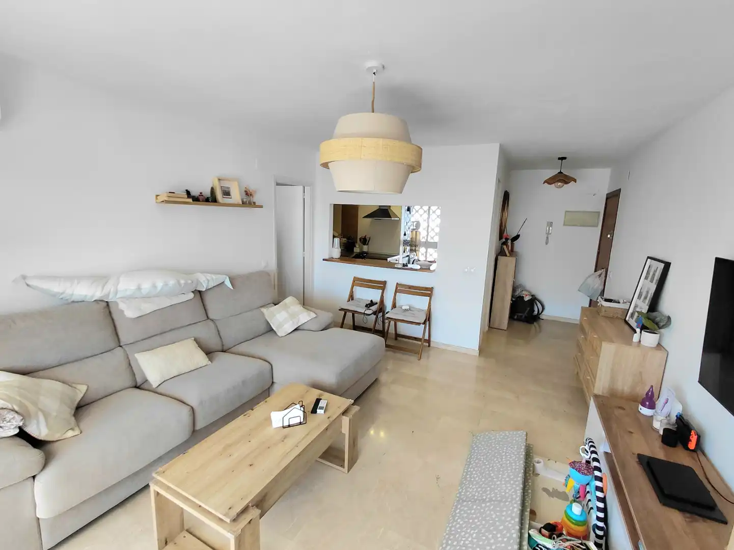 Sala de estar de Ático en venta en Benalmádena con Aire acondicionado, Terraza y Horno