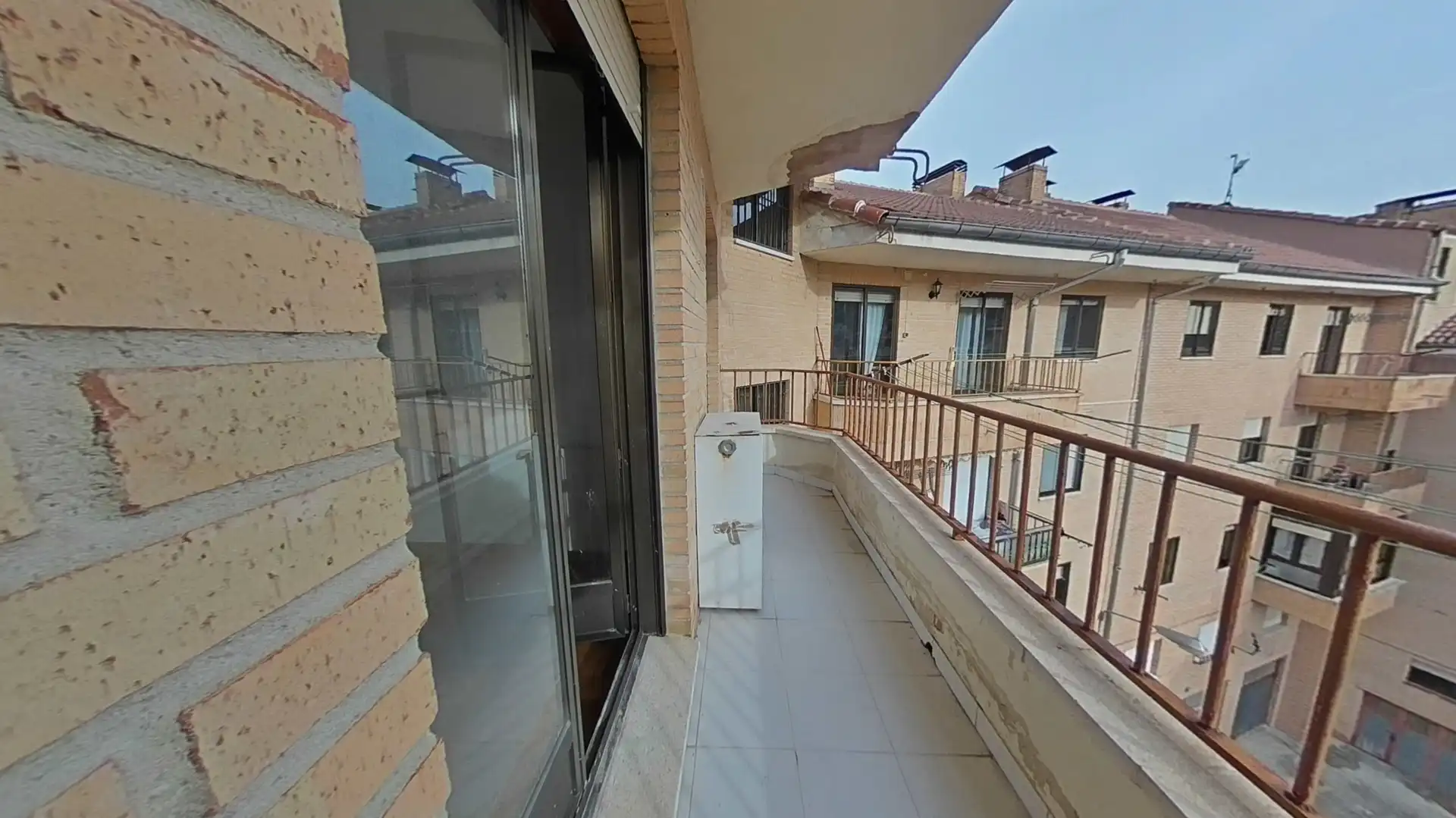Terrassa de Pis en venda en Pradoluengo amb Parquet, Traster i Balcó