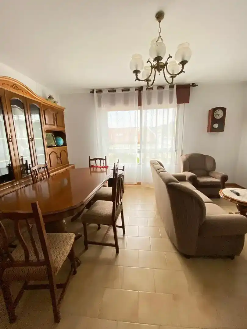 Esszimmer von Wohnung zur Miete in Ortigueira