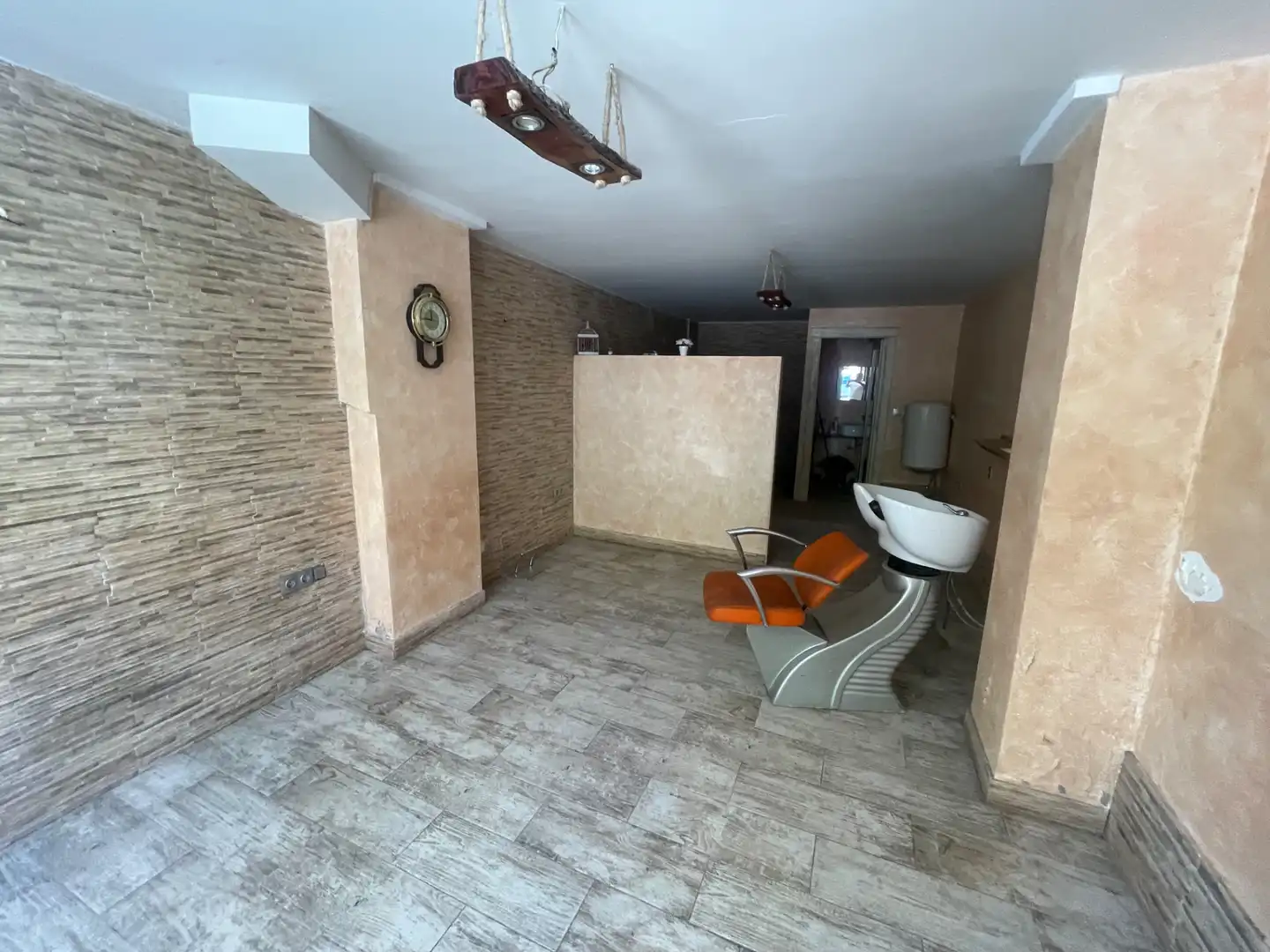 Local comercial en alquiler en Avenida de la Paz, imagen 4