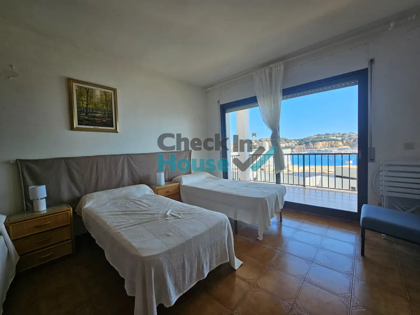 Habitación de Casa adosada en venta en Sant Feliu de Guíxols con Calefacción, Terraza y Balcón