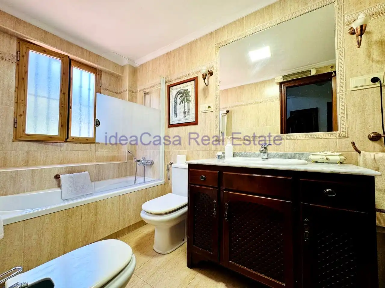 Vista exterior de Casa o xalet en venda en Málaga amb Aire condicionat, Jardí privat i Terrassa
