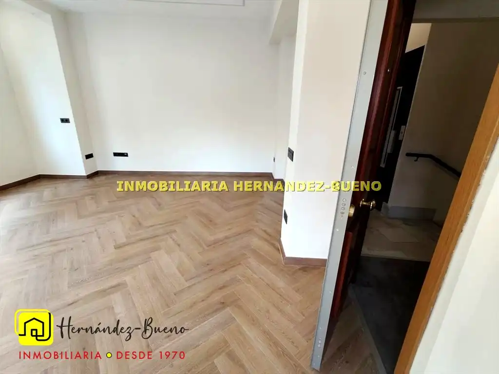 Geschaftsraum zur Miete in Salamanca, Salamanca