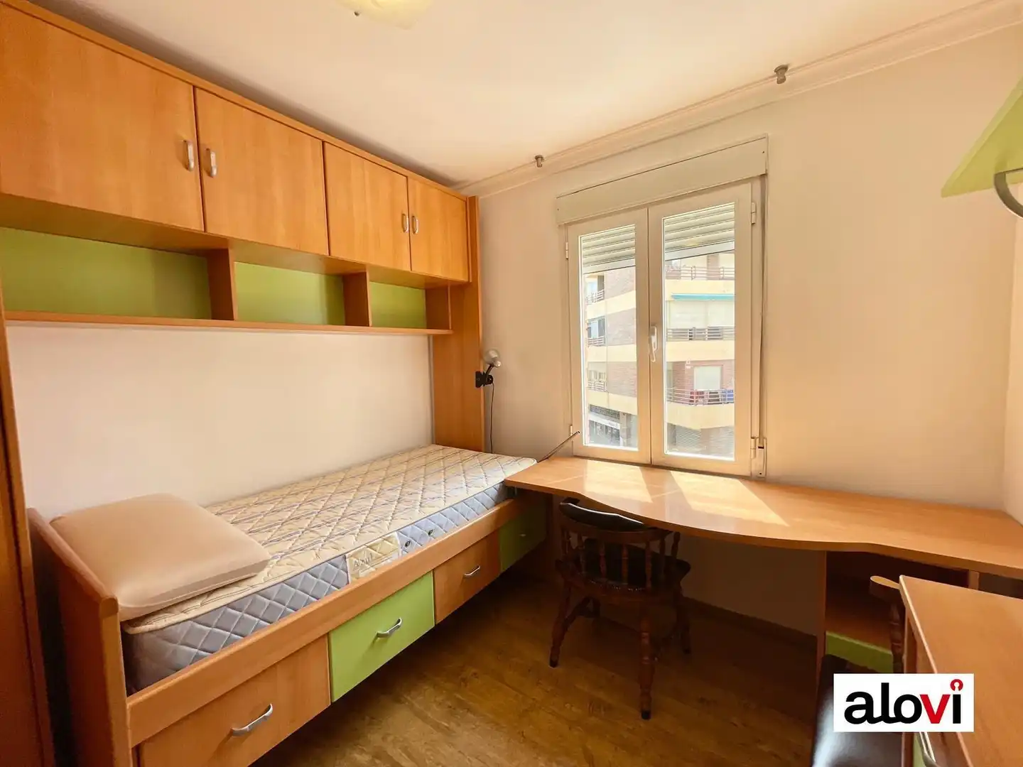 Schlafzimmer von Wohnung zur untervermieten in Granada mit Möbliert und Balkon