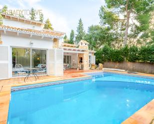 Vista exterior de Casa o xalet en venda en Alcúdia amb Aire condicionat, Terrassa i Piscina