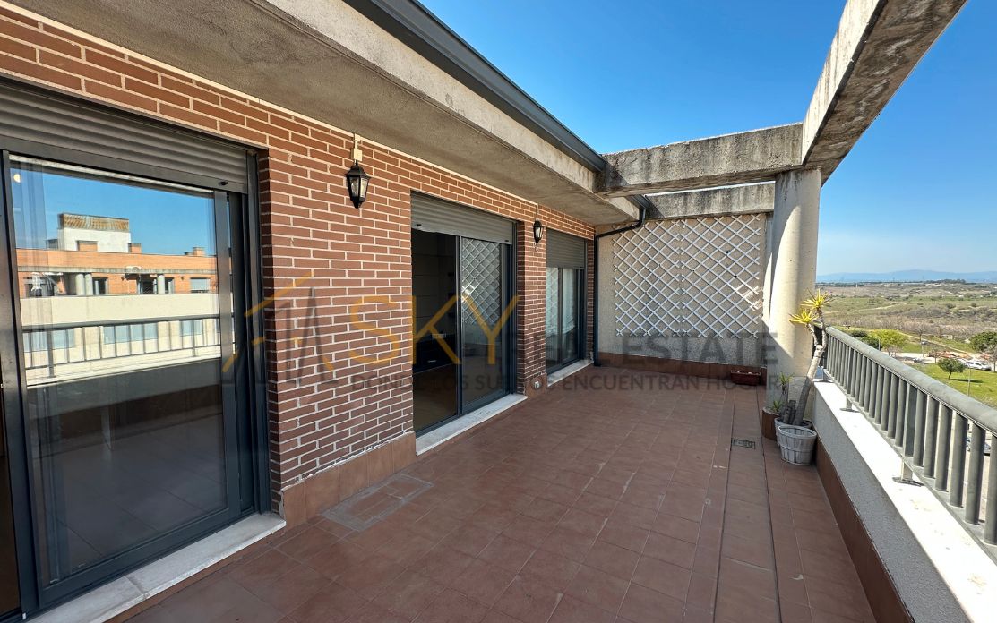 Terrace of Attic for sale in  Madrid Capital  with Air Conditioner, Heating and Terrace