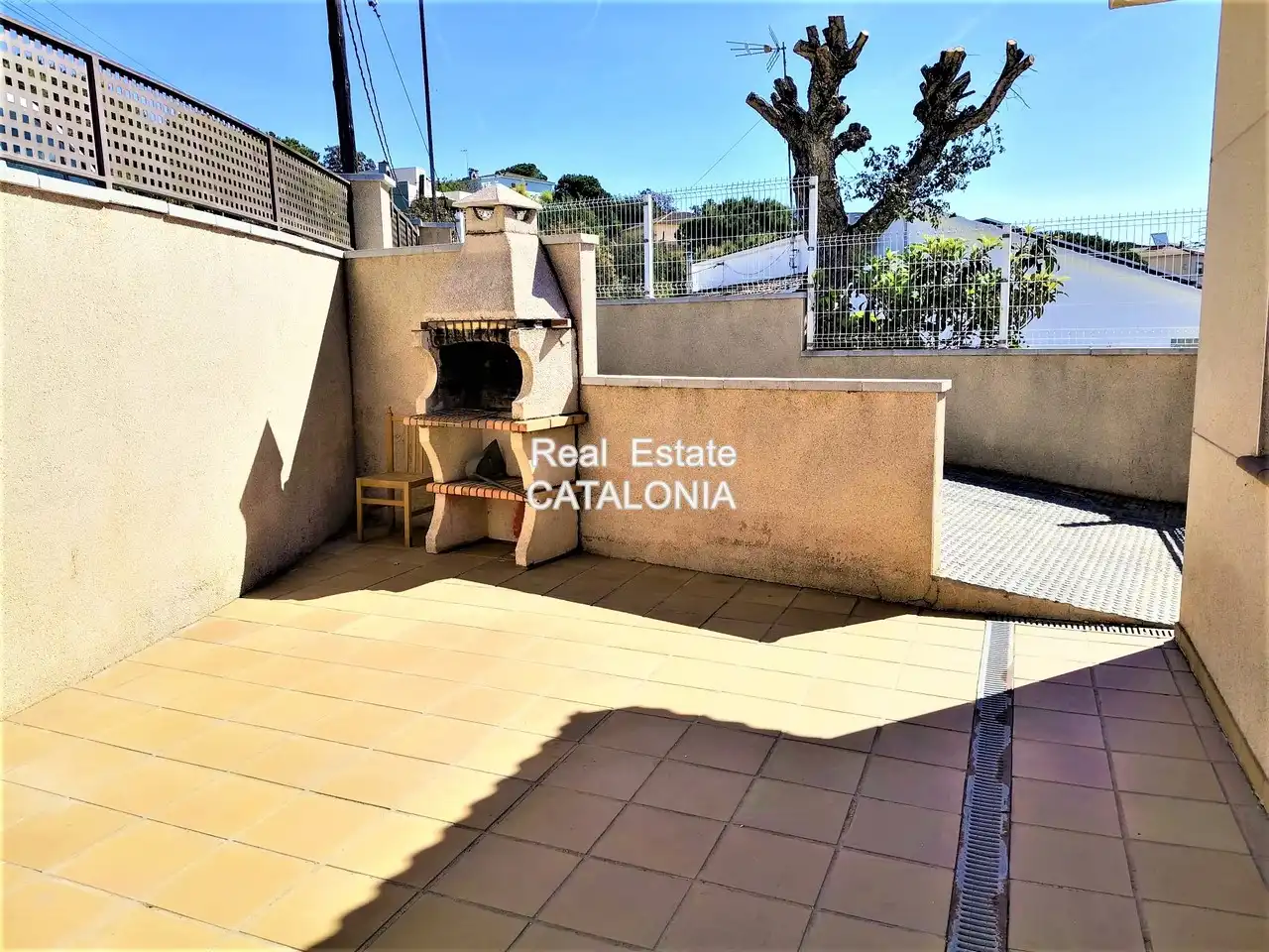 Vista exterior de Casa adosada en venta en Lloret de Mar con Calefacción, Jardín privado y Terraza