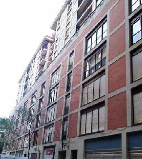 Foto 2 de Garatge en venda a Mandobide Kalea, 2, Castaños - Begoñaibarra, Bizkaia