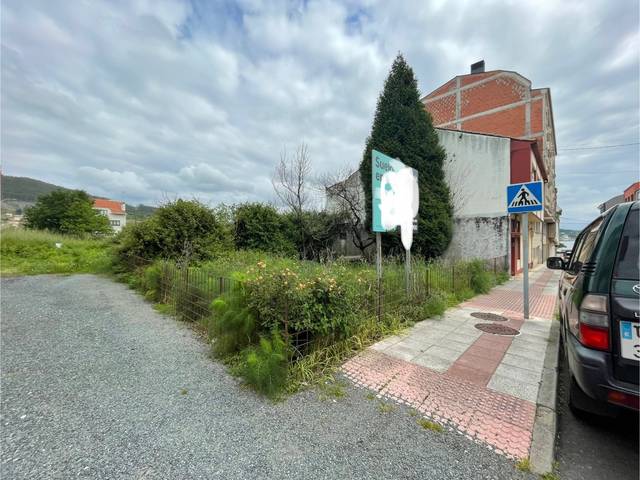 Terreno residencial en Venta en Rúa Irmandade, 47 en O Feal - Xubia