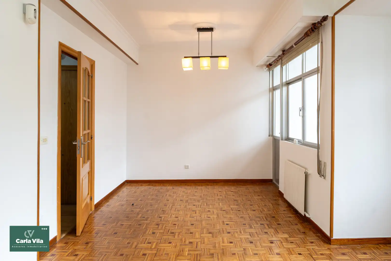 Piso en venta en Lugo con Calefacción, Parquet y Trastero