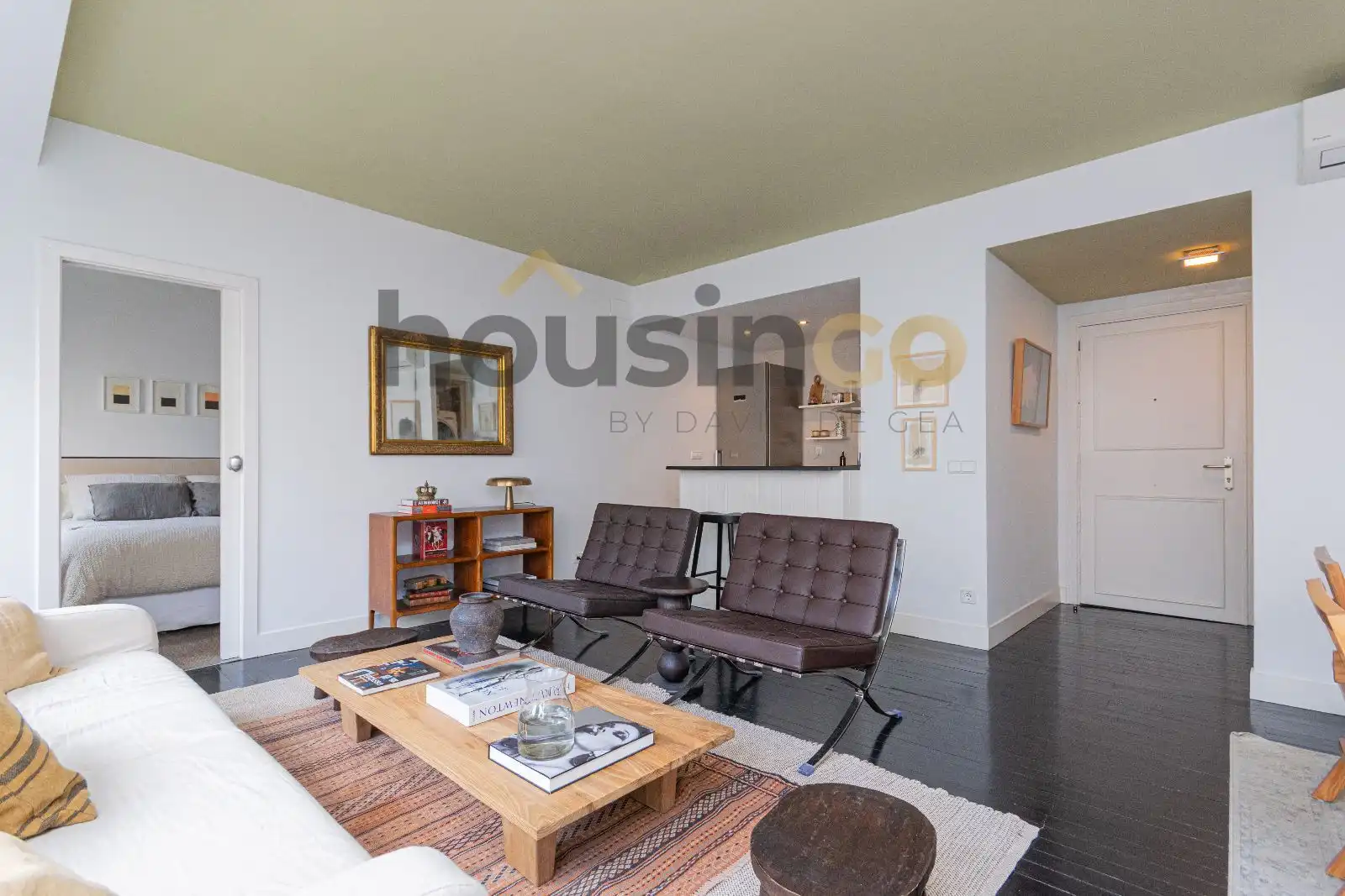 Living room of Flat for rent in Madrid  with Air Conditioner, Heating and Parquet flooring