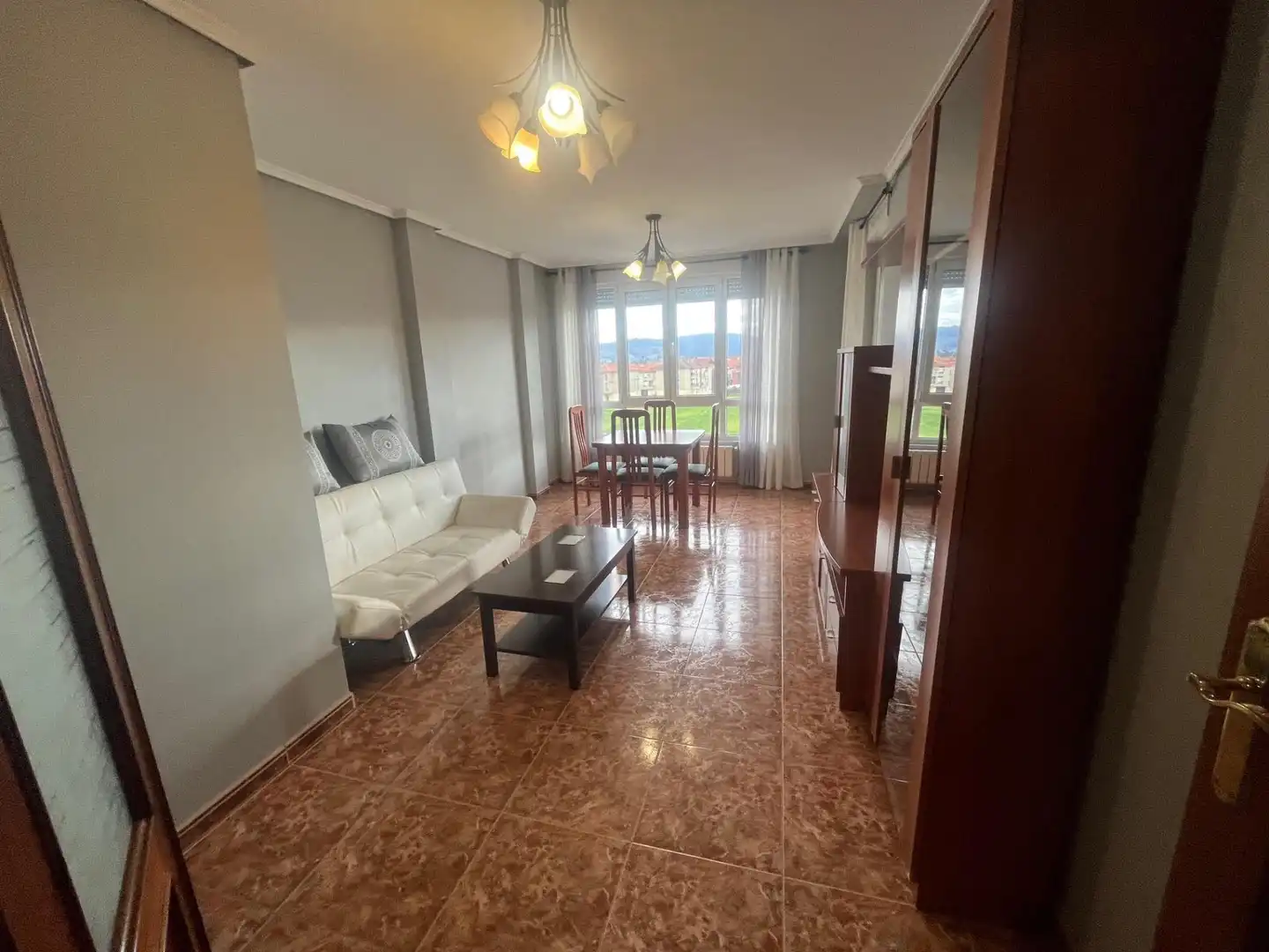Außenansicht von Wohnung zum Verkauf in Bárcena de Cicero mit Heizung, Terrasse und Möbliert