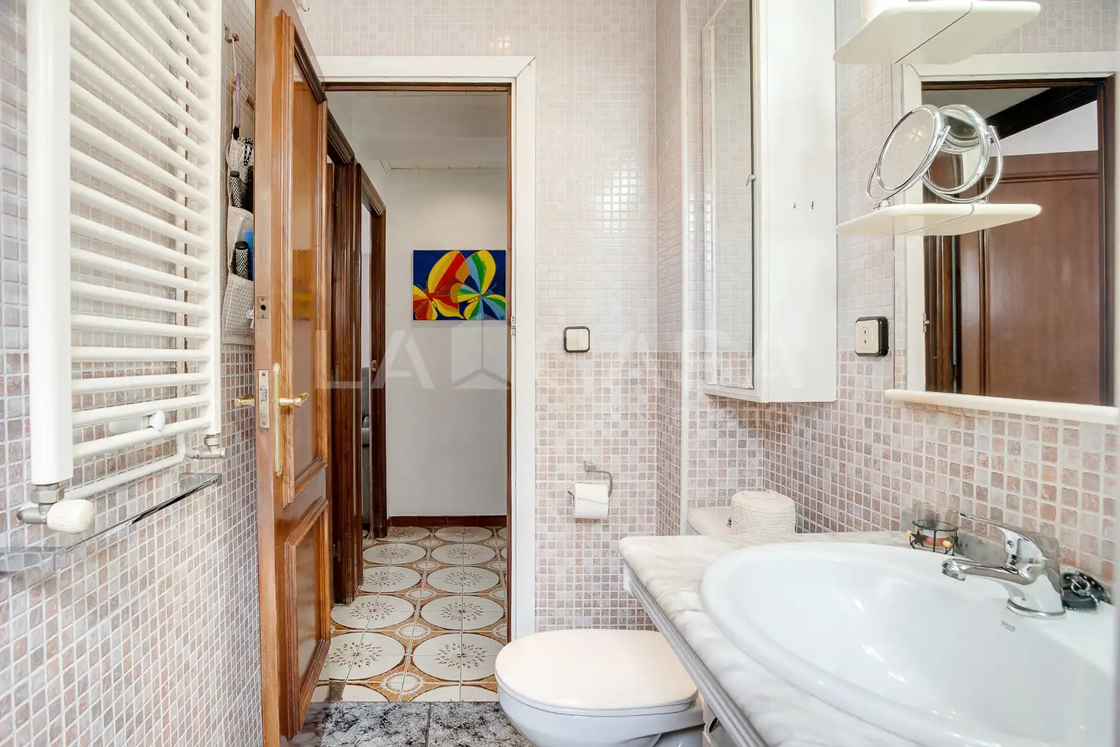 Baño de Piso en venta en Barcelona con Calefacción, Trastero y Balcón