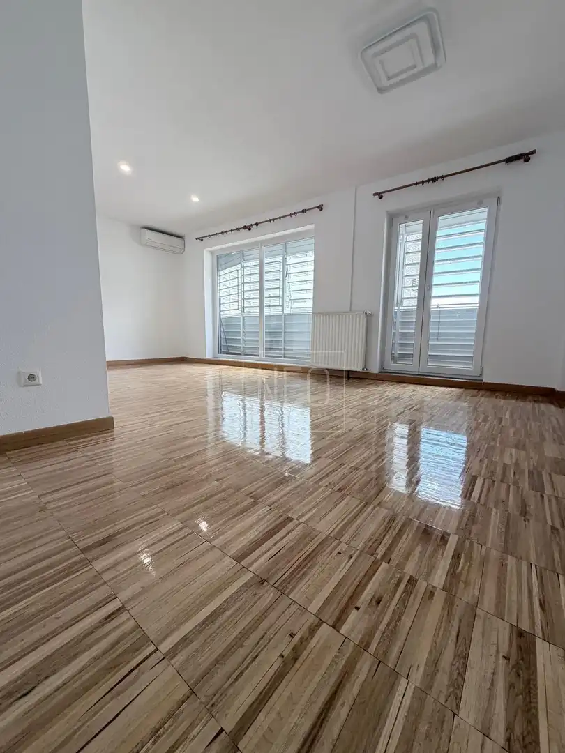 Sala d'estar de Pis en venda en Madrid amb Aire condicionat, Calefacció i Parquet
