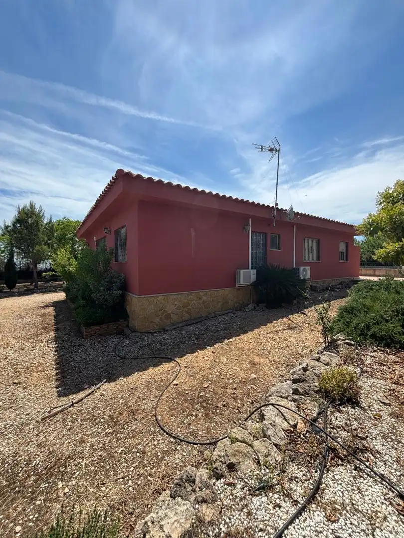 Vista exterior de Casa o chalet en venta en Catadau con Aire acondicionado, Jardín privado y Terraza
