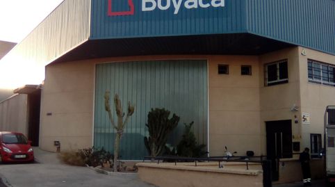 Excelente Nave Industrial en Viator (Almería)