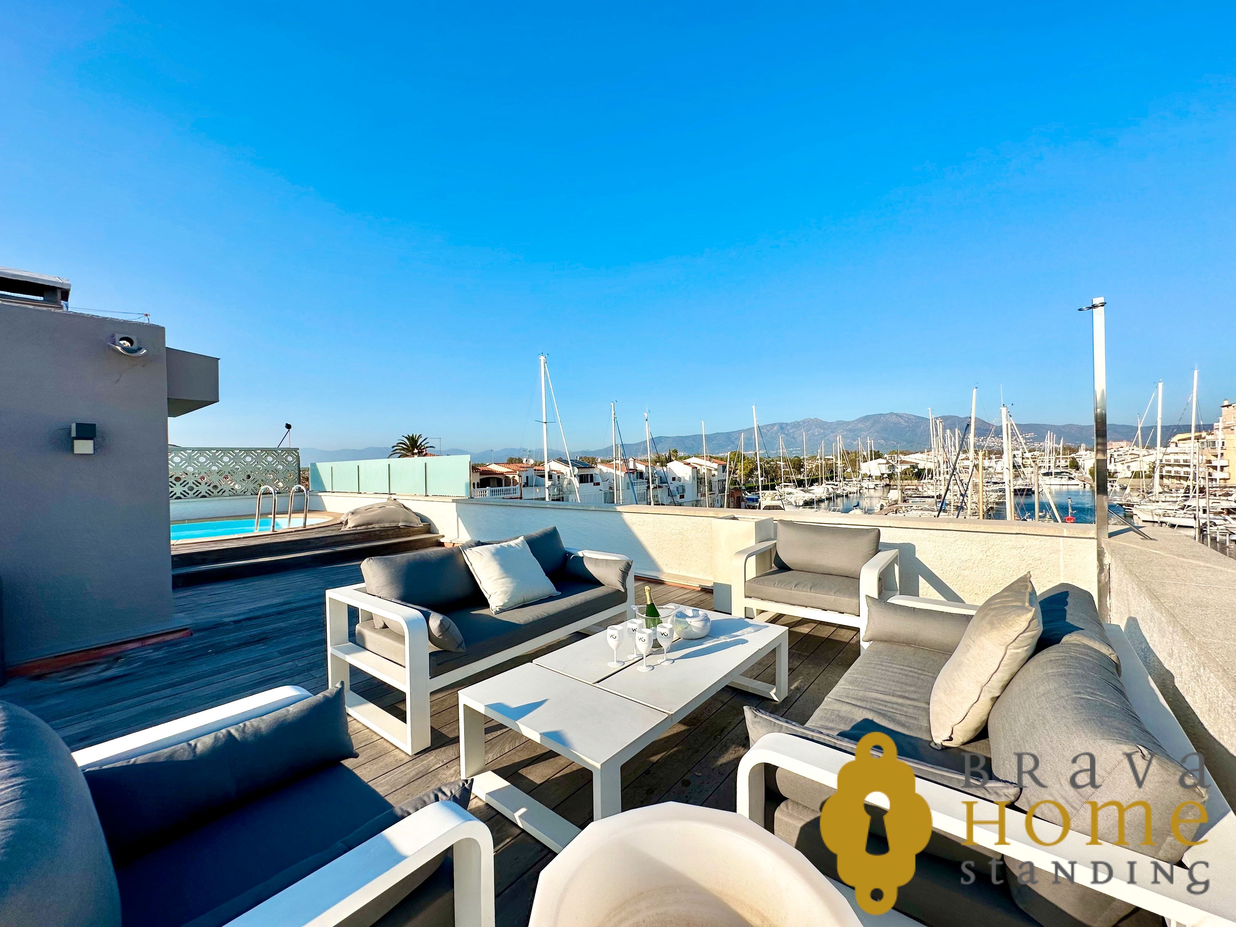 Terrace of House or chalet for sale in Empuriabrava  with Air Conditioner, Heating and Terrace