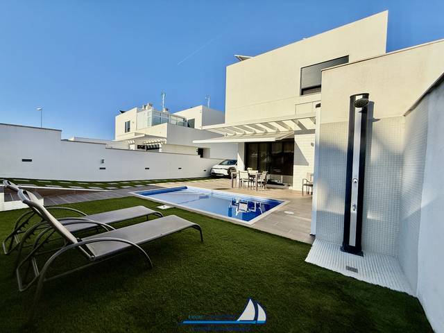 Casa adosada en Venta en Carrer de Paul Gauguin, 38 en El Dorado Platja