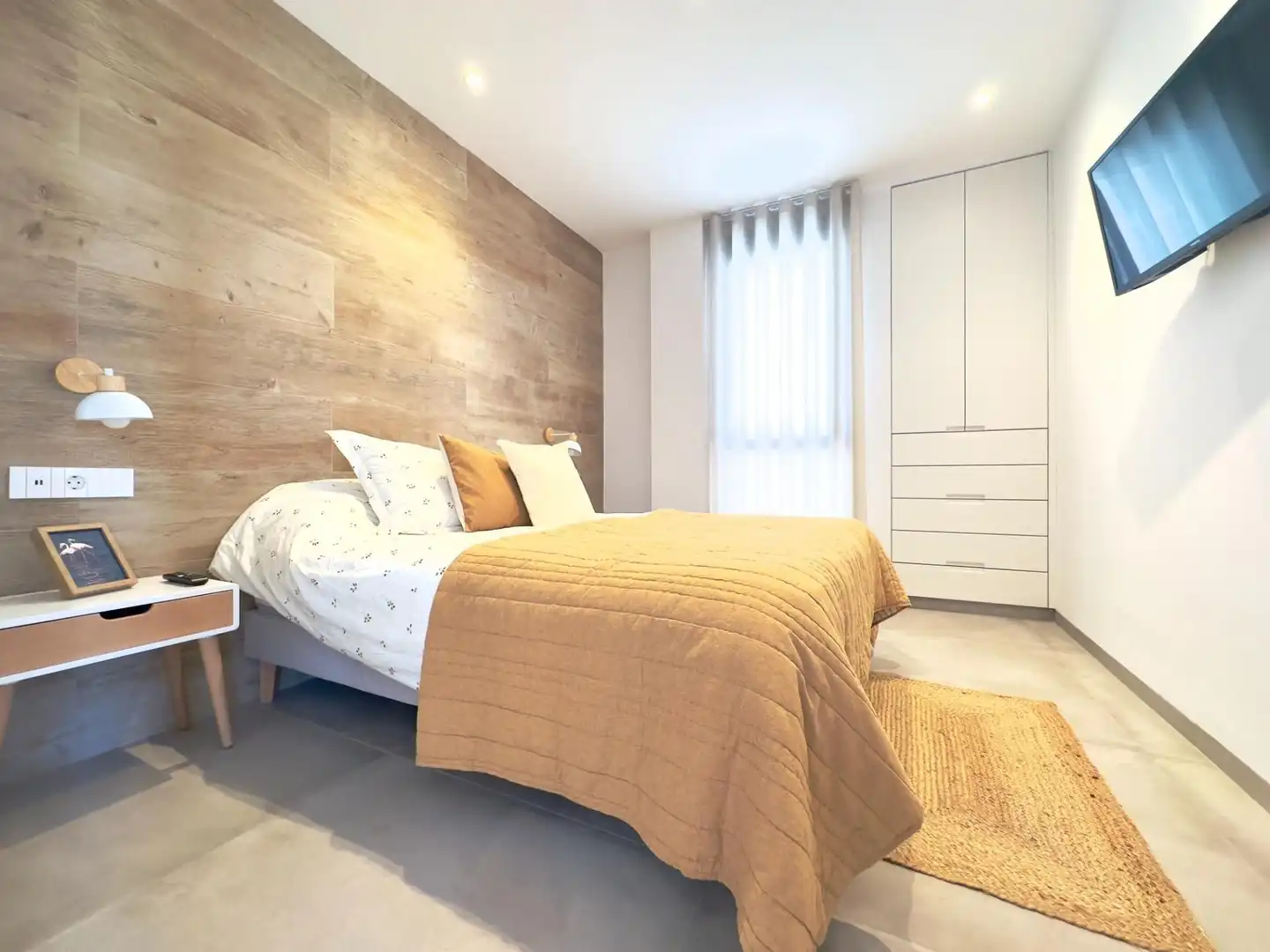 Dormitori de Apartament en venda en San Pedro del Pinatar amb Aire condicionat, Terrassa i Traster