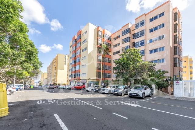 Piso en Venta en Calle Diego Betancor Suárez en La Feria