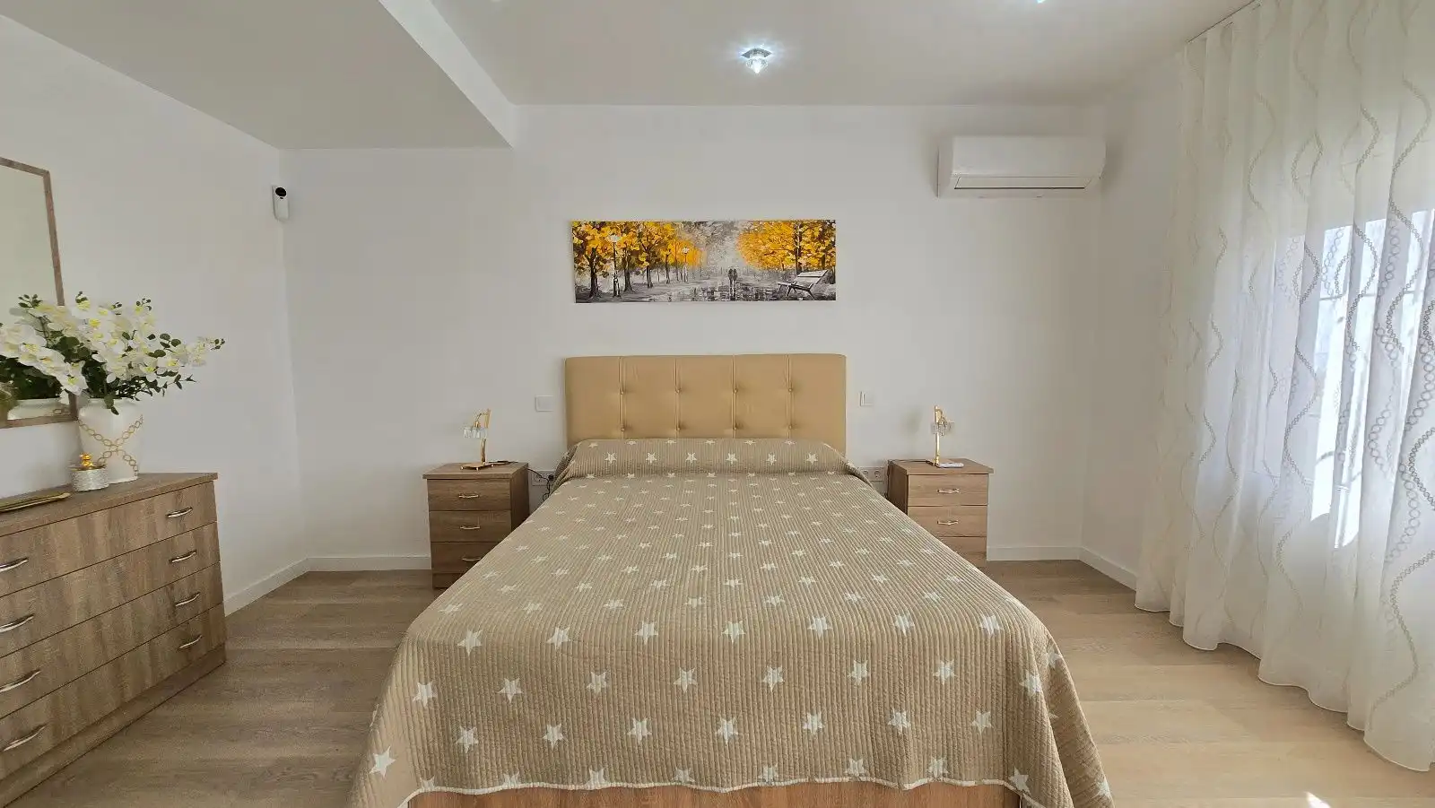 Dormitori de Casa o xalet en venda en Torremolinos amb Aire condicionat, Terrassa i Traster
