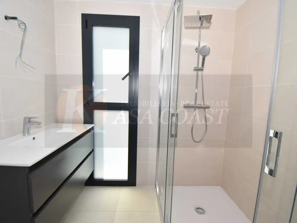 Bathroom of Detached homes for sale in Mijas  with Air Conditioner and Terrace