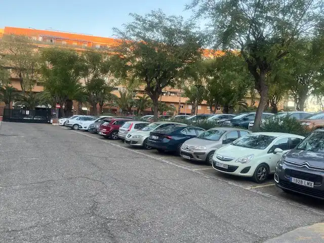 Parking of Flat for sale in Sevilla  with Air Conditioner, Heating and Terrace