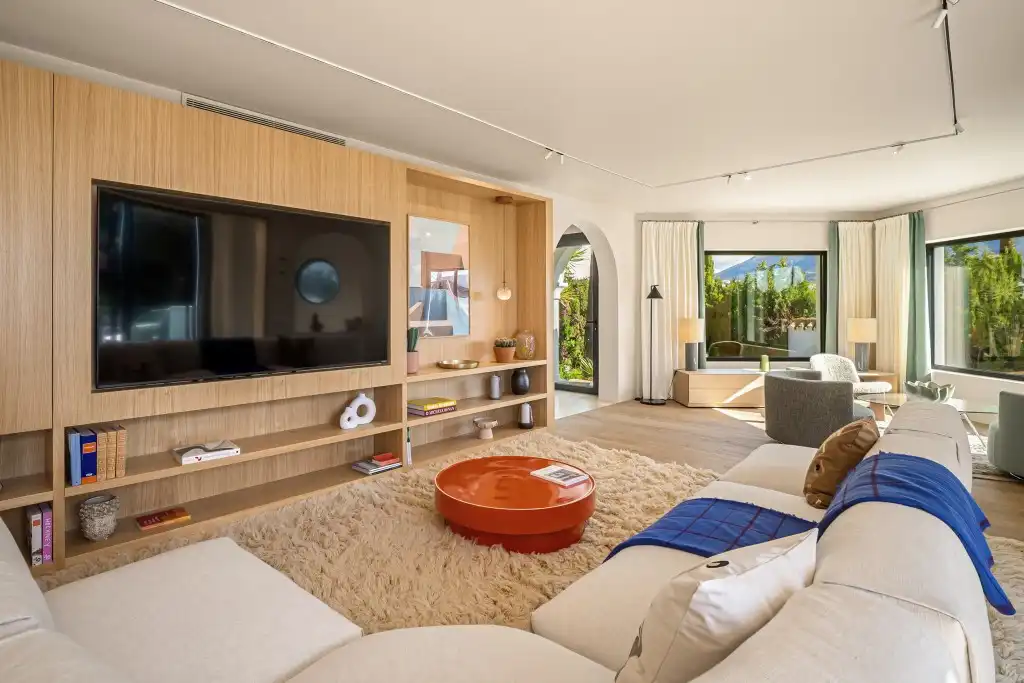 Villa mit Pool zum Verkauf in Nueva Andalucía, imagen 2