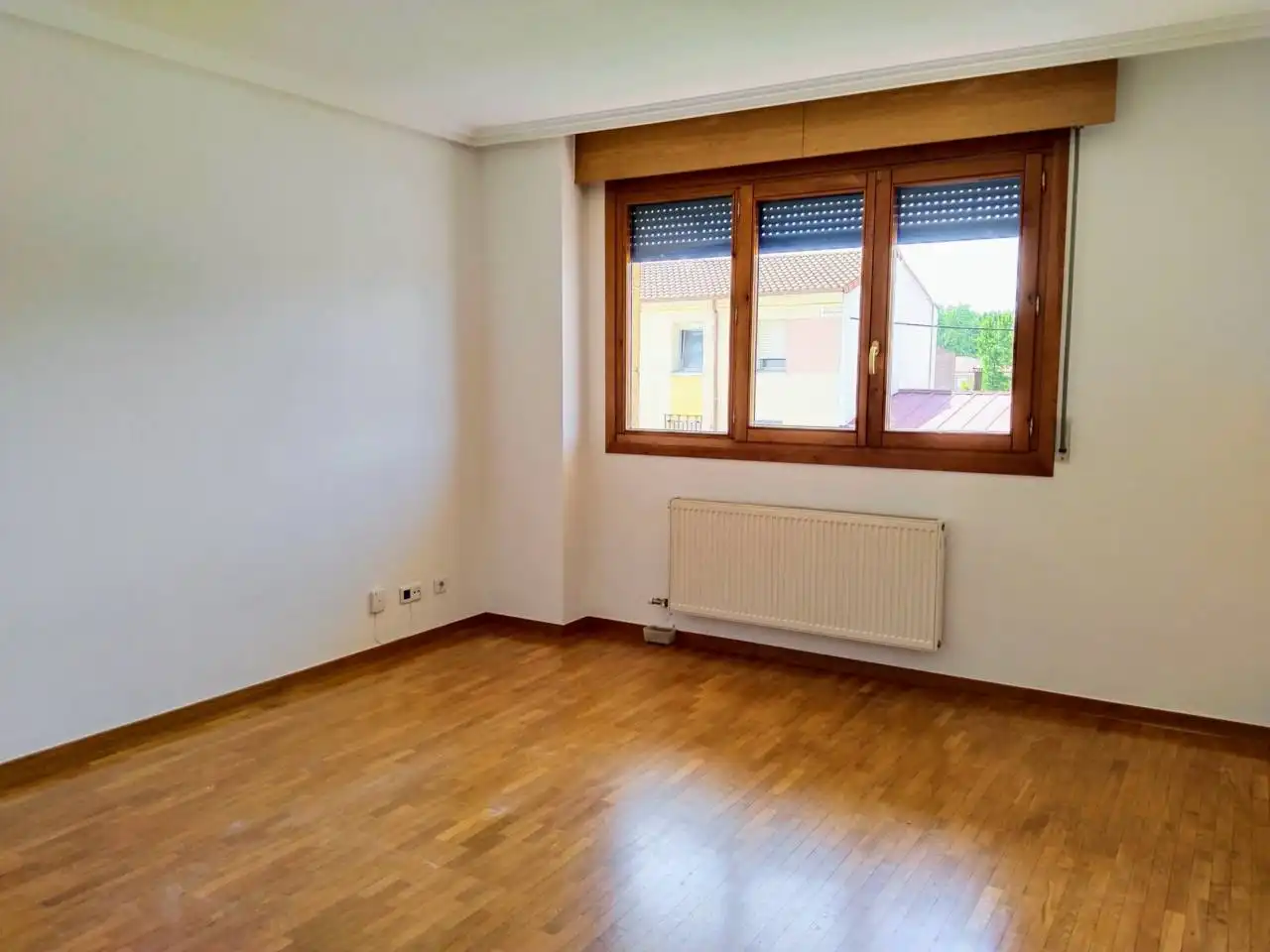 Habitación de Piso en venta en Burgos con Calefacción y Amueblado
