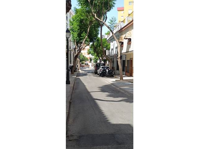 Garaje en Alquiler en N/A en Centro ciudad