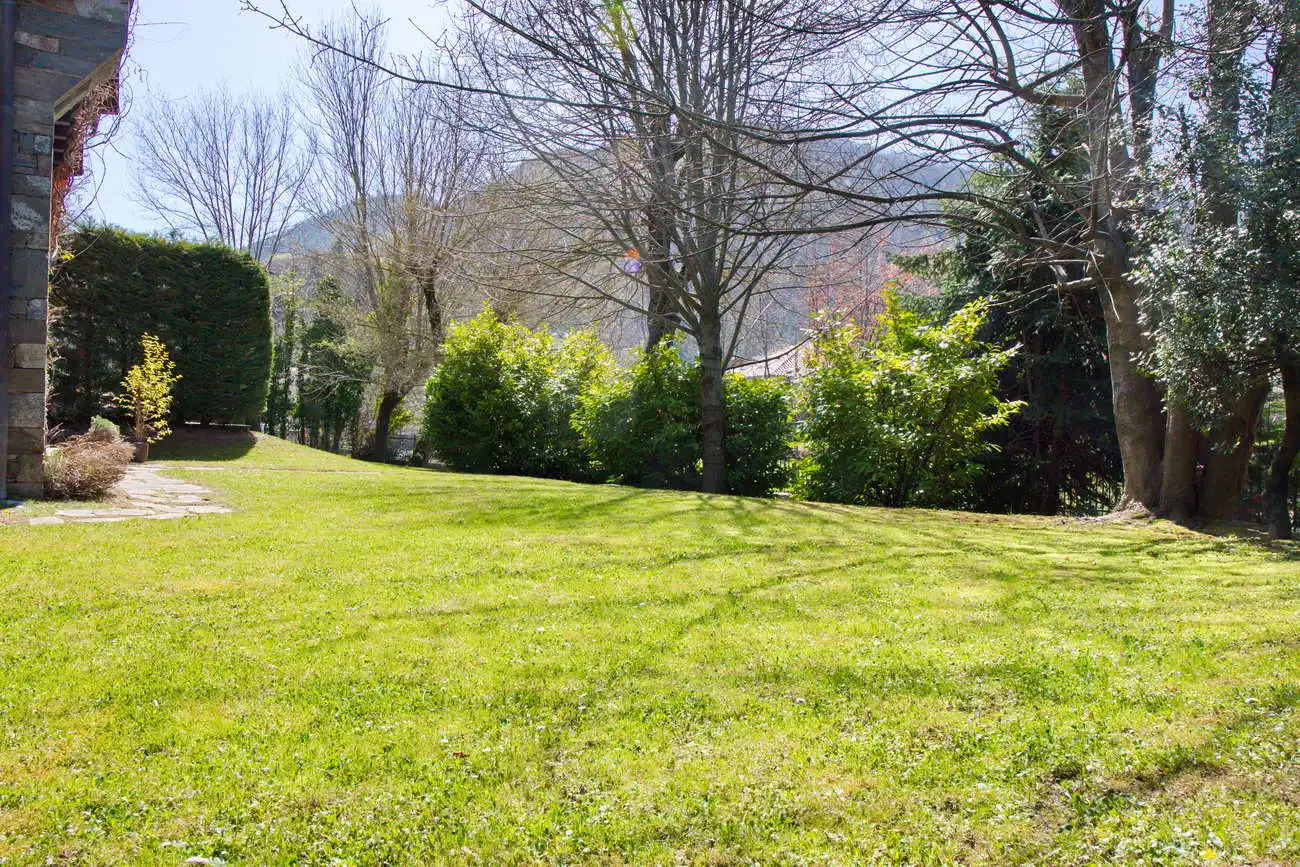 Jardín de Casa o chalet en venta en Camprodon con Calefacción, Jardín privado y Parquet
