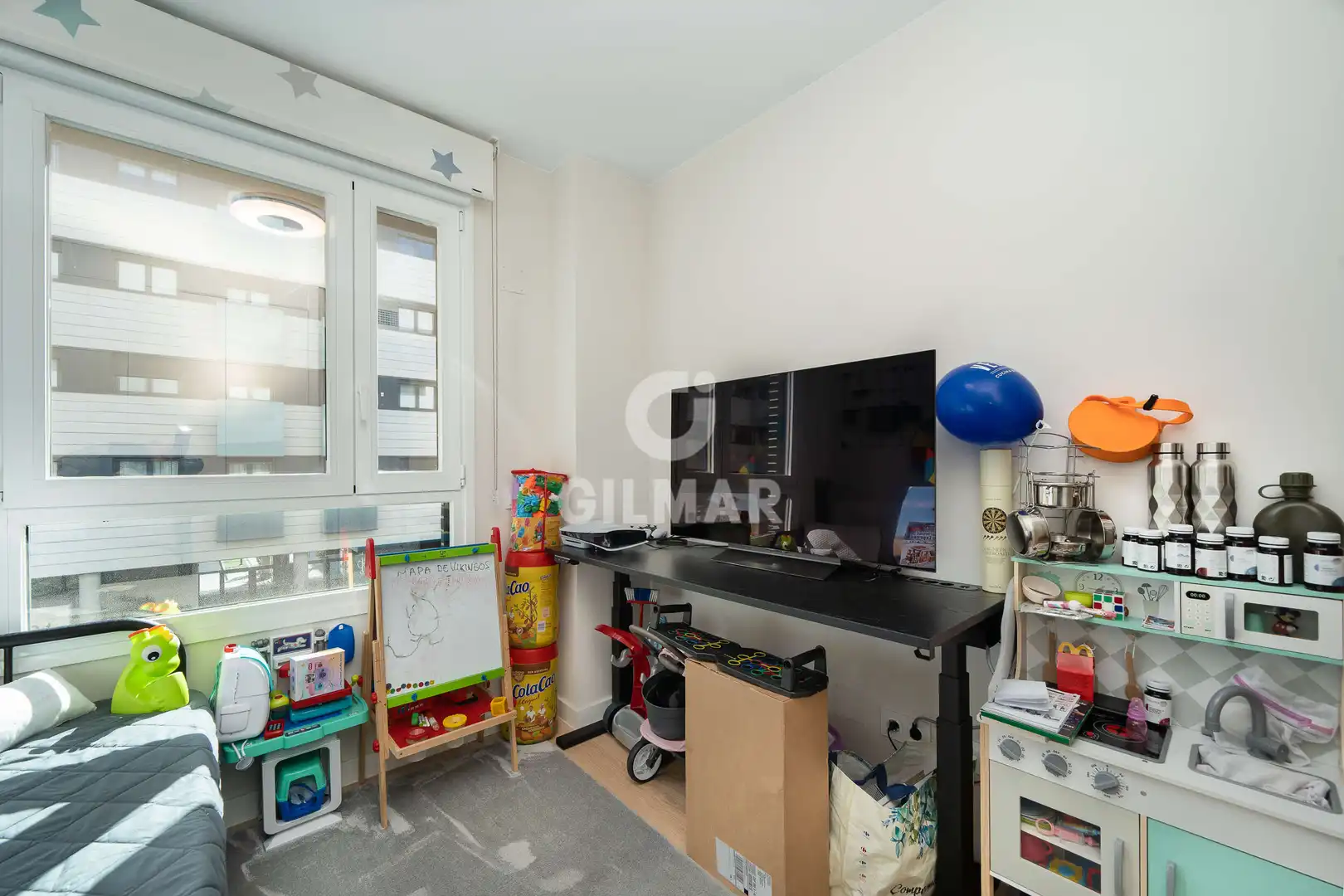 Bedroom of Flat for sale in Madrid  with Heating, Private garden and Storage room