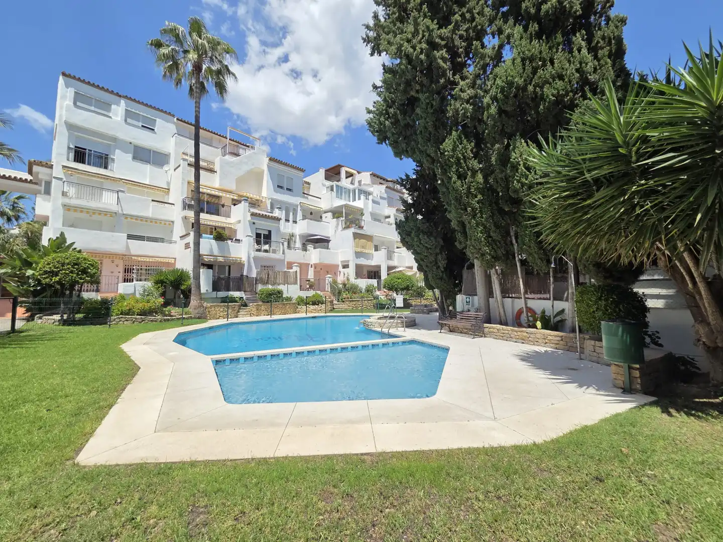 Vista exterior de Piso en venta en Torremolinos con Terraza, Trastero y Amueblado