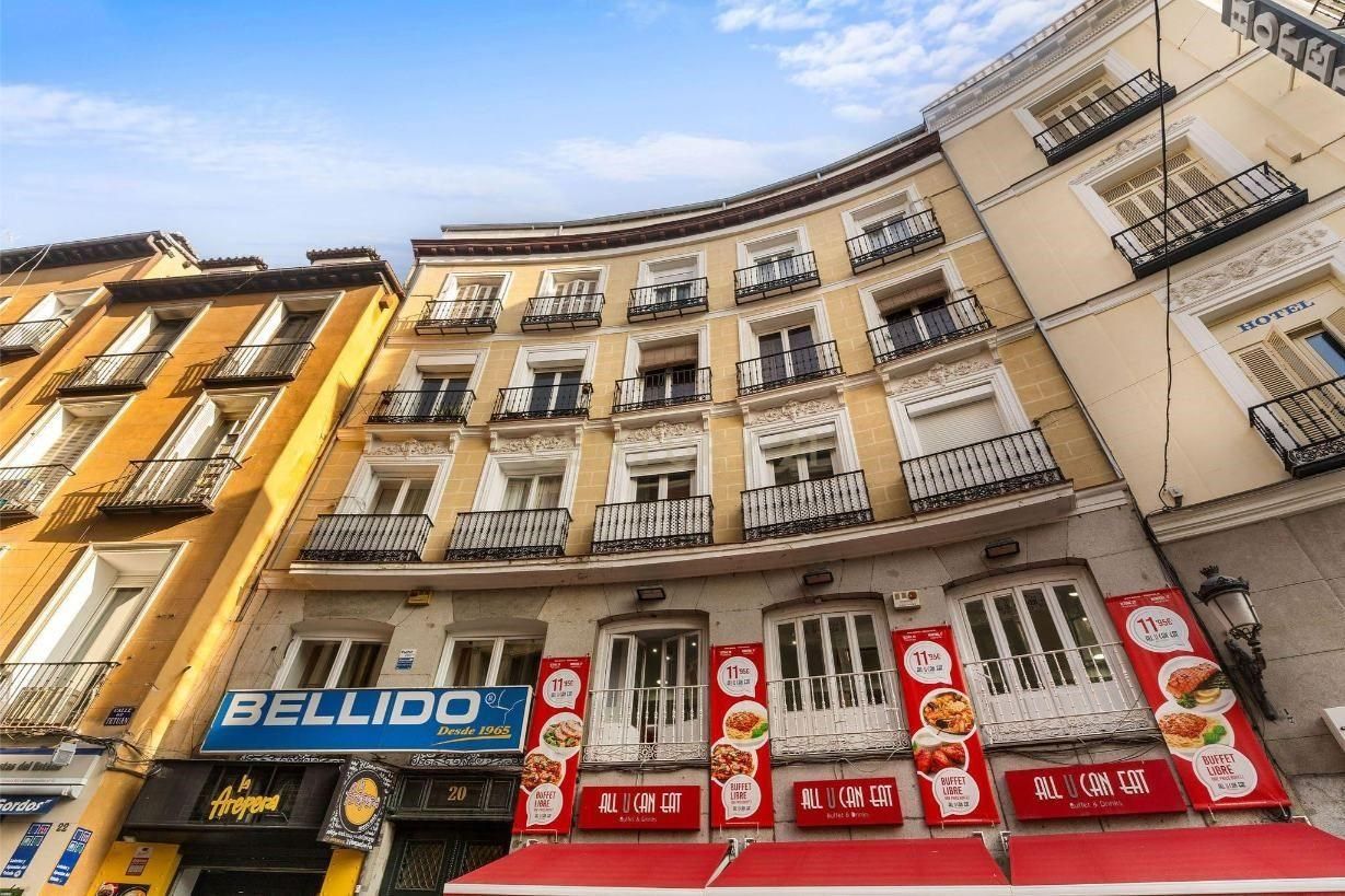Exterior view of Flat for sale in  Madrid Capital  with Air Conditioner and Furnished