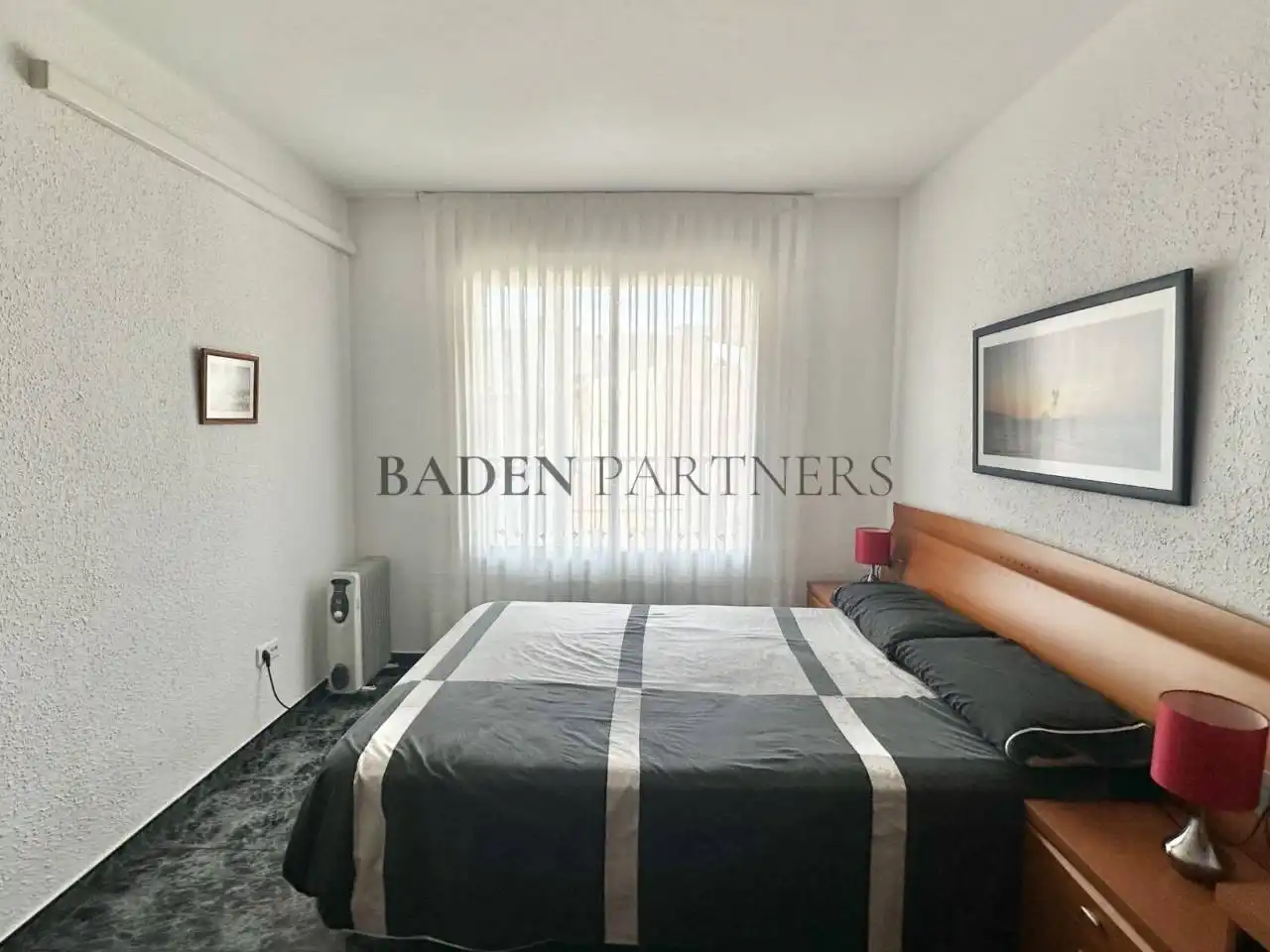 Habitación de Piso de alquiler en Vinaròs con Aire acondicionado, Terraza y Amueblado