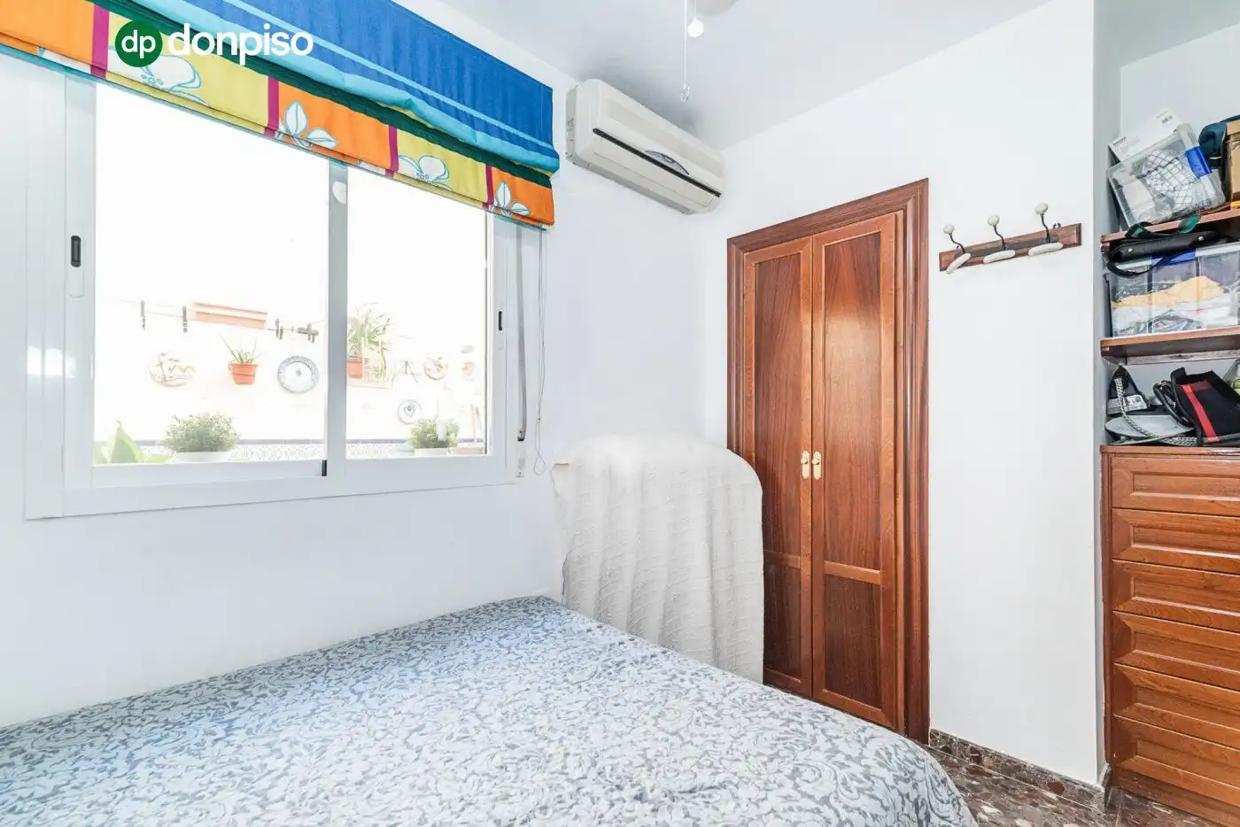 Bedroom of Flat for sale in Peligros, Granada