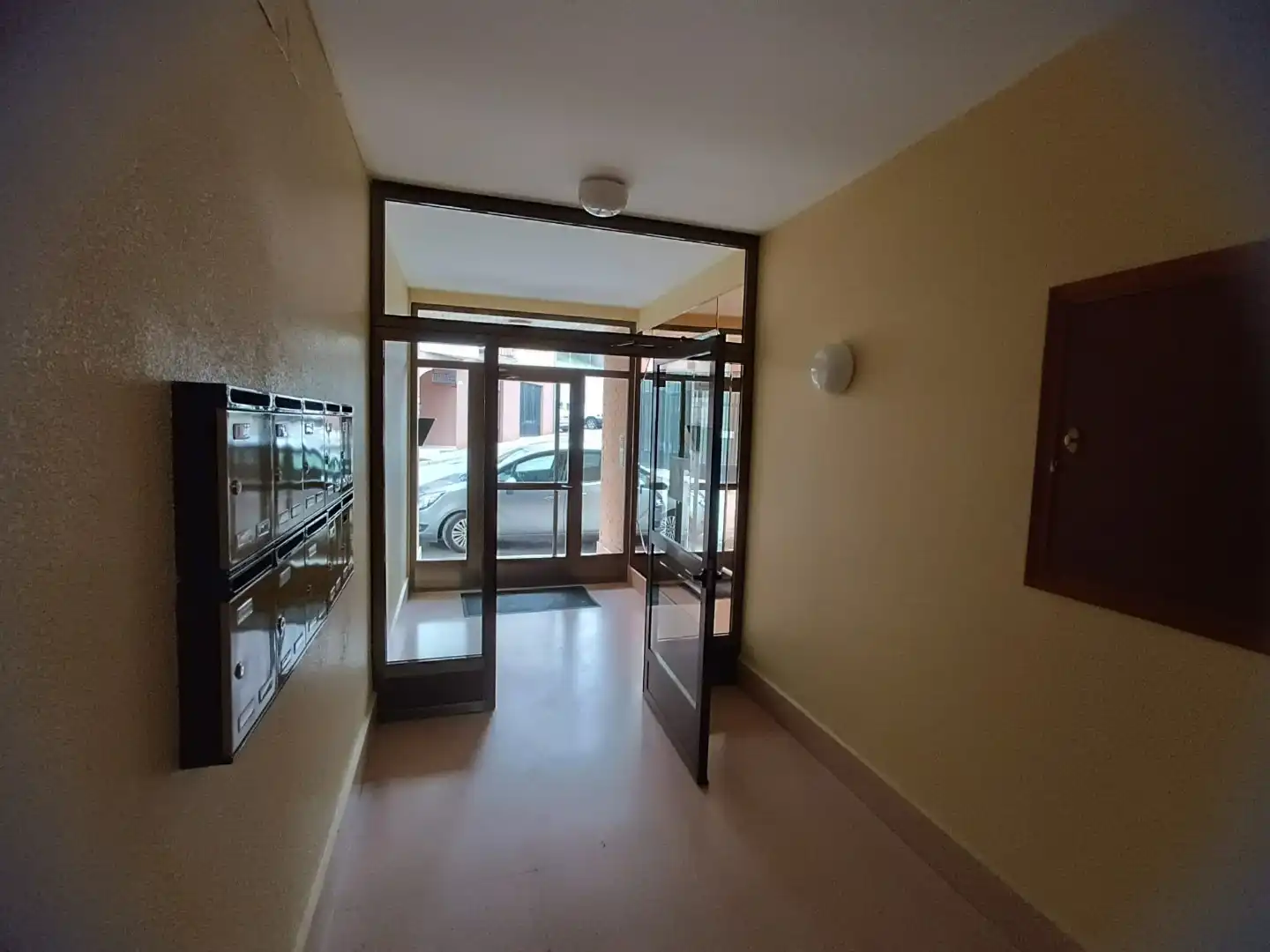 Piso en venta en Pradoluengo con Parquet y Terraza