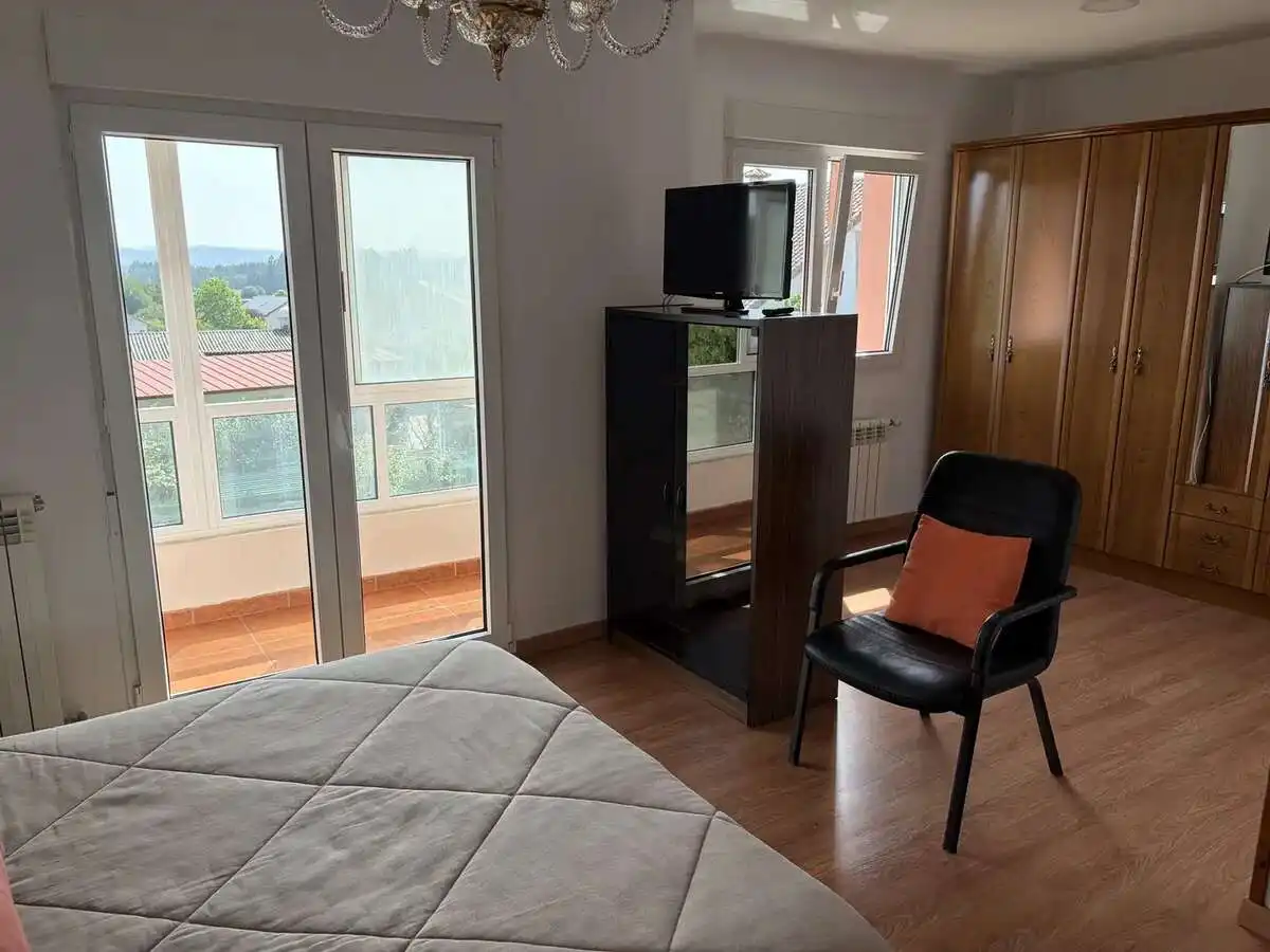 Casa adosada en venta en Oroso
