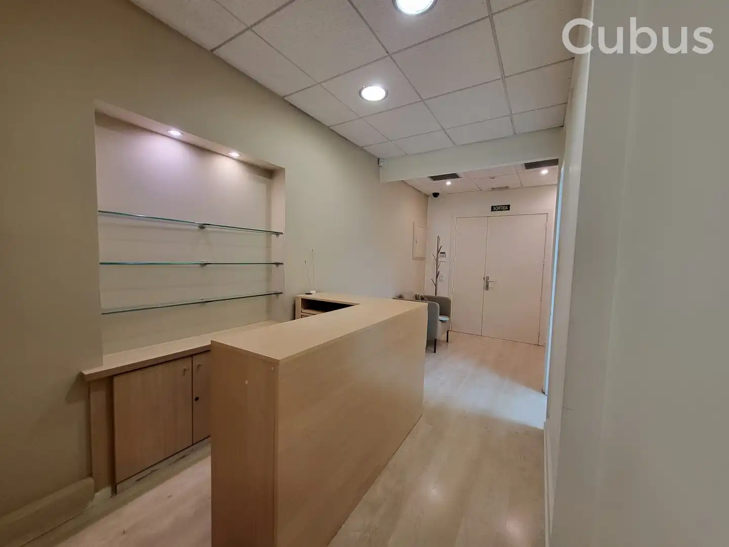 Business premises for sale in Olot, imagen 3