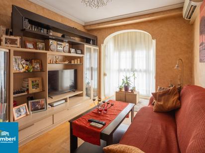 Living room of Flat for sale in  Madrid Capital  with Air Conditioner and Terrace