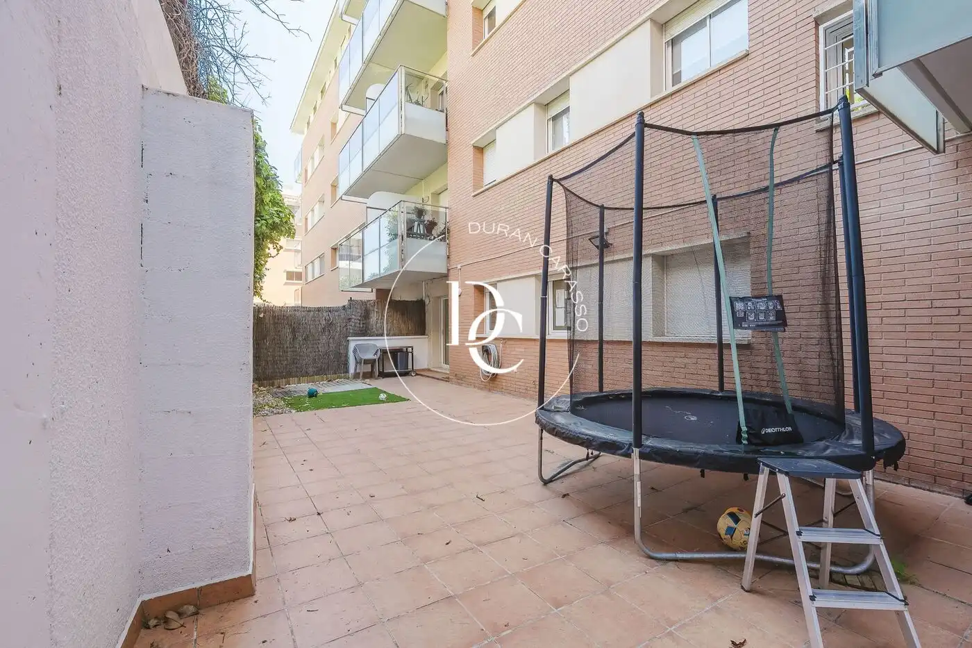 Wohnung zur Miete in Carrer Tarongers, Can Pei