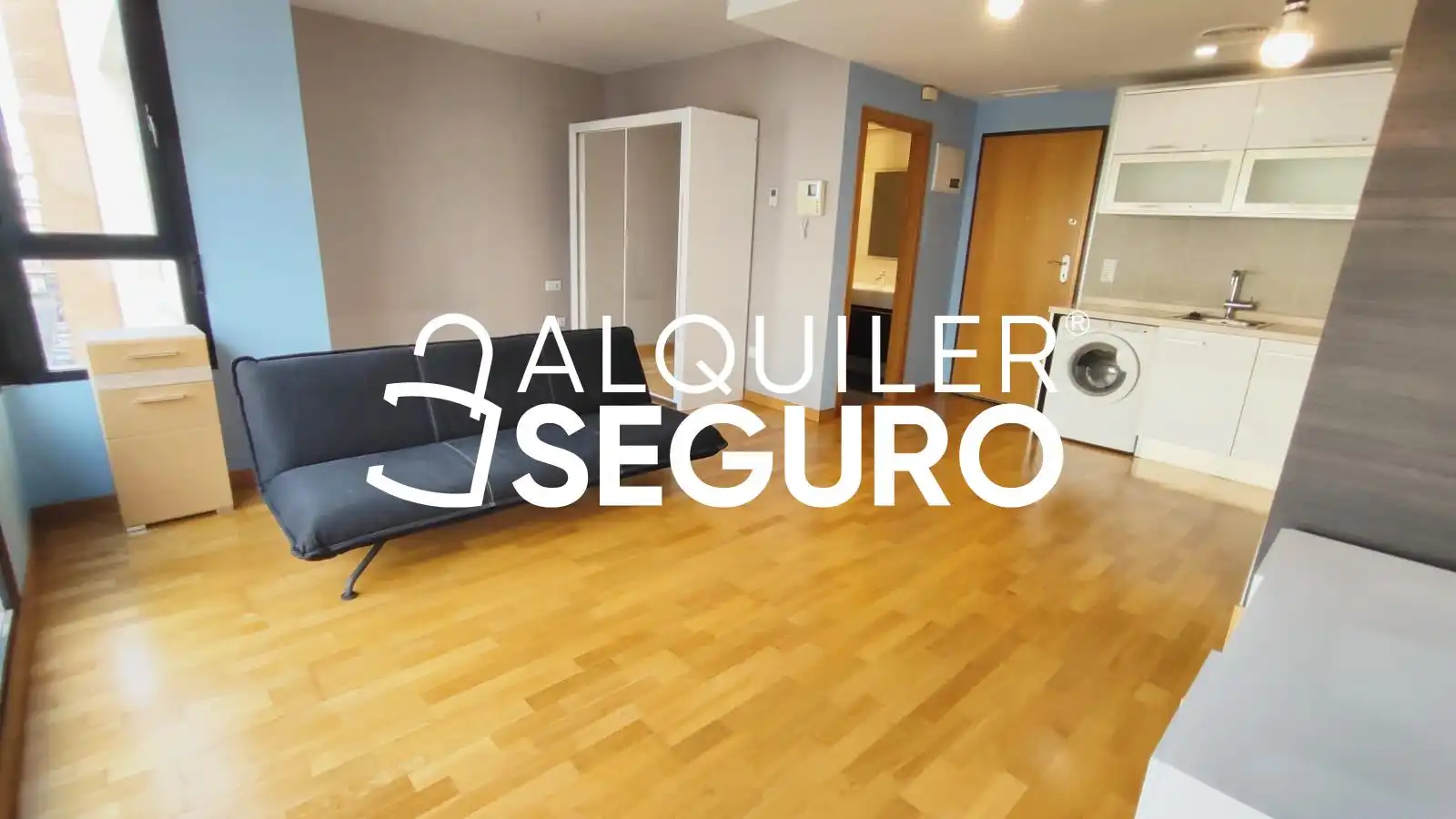 Bedroom of Study for rent in Valencia  with Air Conditioner