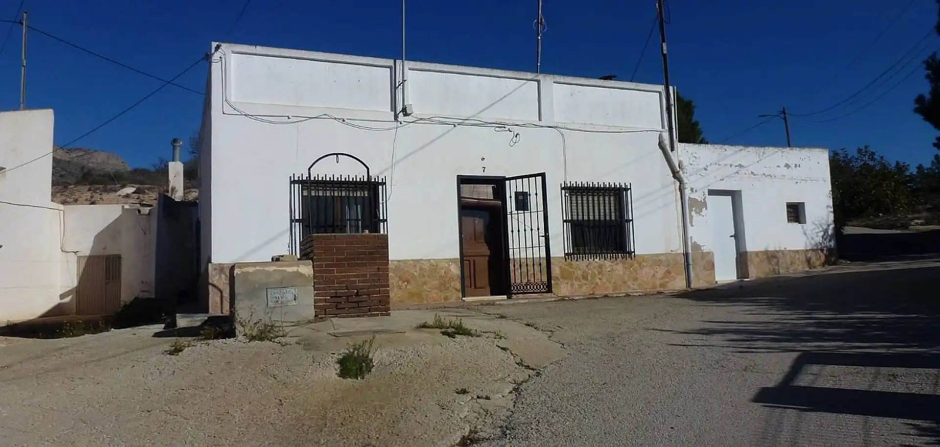Casa rustica in vendita a Hondón de las Nieves / El Fondó de les Neus