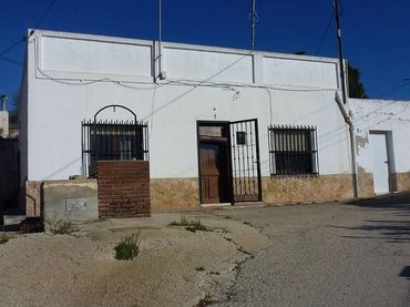 Casa rústica en venda a Hondón de las Nieves / El Fondó de les Neus