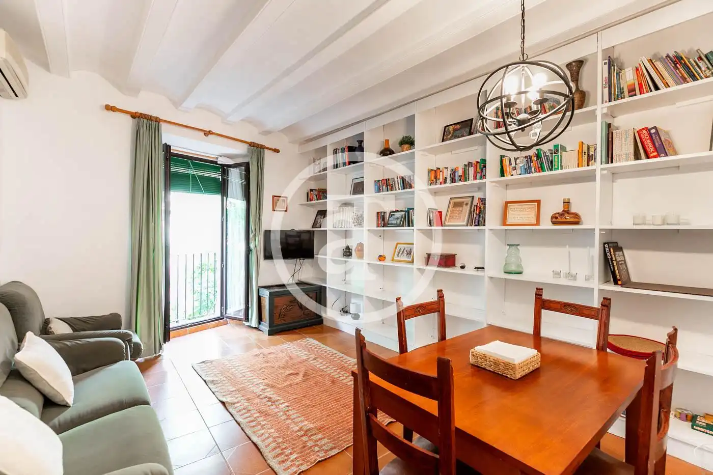 Living room of Flat for rent in  Barcelona Capital  with Air Conditioner, Heating and Furnished